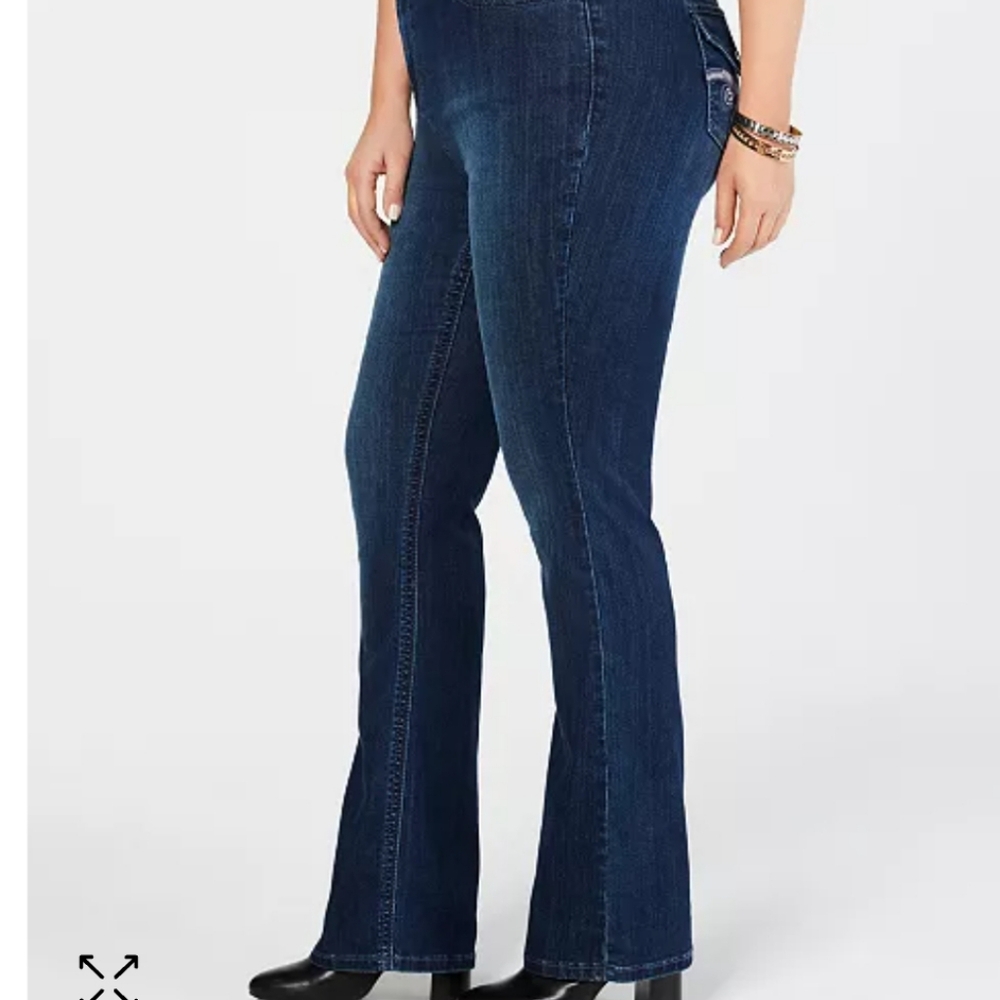 New Seven7 Rocker Slim This is a Scandal Super Stretch Jeans.